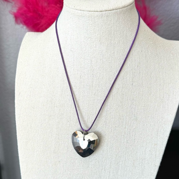 Vintage Crystal Glass Prism Rainbow Heart Necklace - Picture 11 of 11